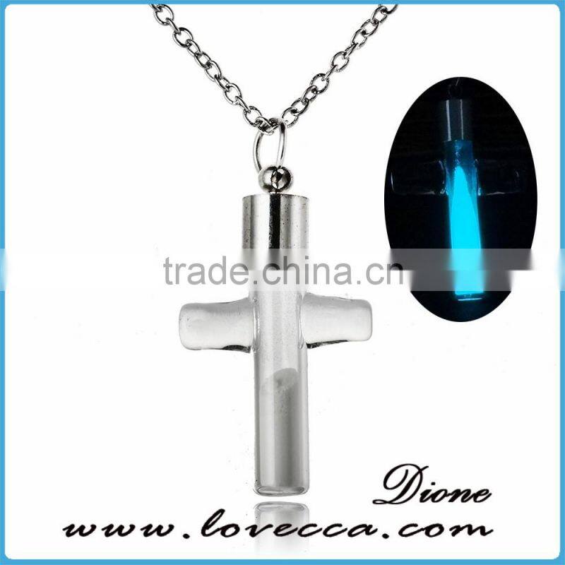 Latest Design Jewelry unique luminous cross necklace glow in dark