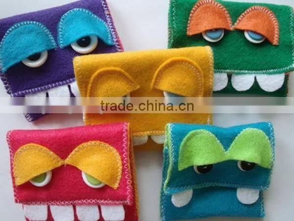 Best selling handstitched fabric retina sleeve coin wallet wool felted case phone with funny cartoon gift idea for young