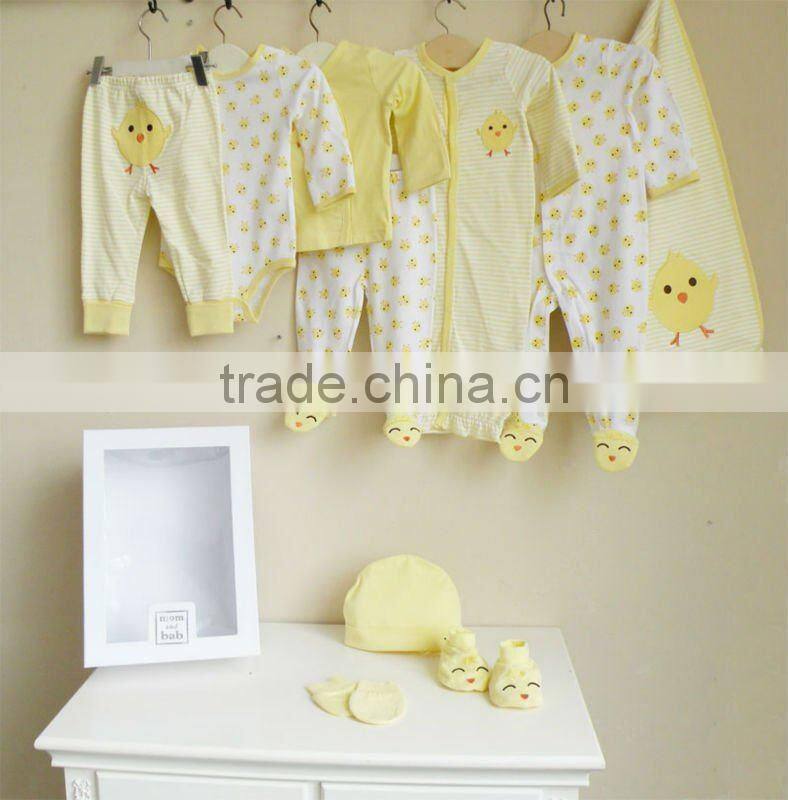 mom and bab 2012 Autumn baby clothing newborn gift set 10pcs