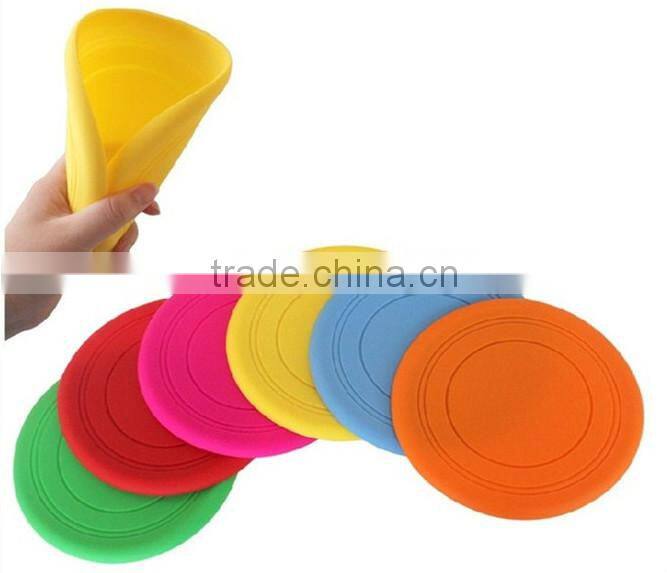 2015 Wholesale professional silicone frisbee, dog toy