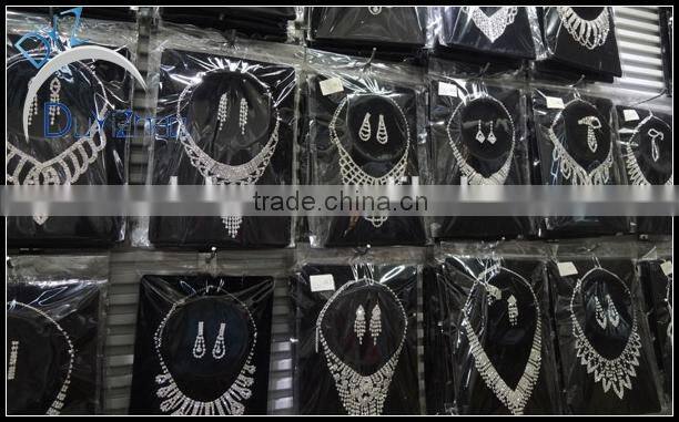 Hot sale Gorgeous crystal bridal jewelry sets rhinestone wedding jewelry sets amazing crystal sets for bride wholesale