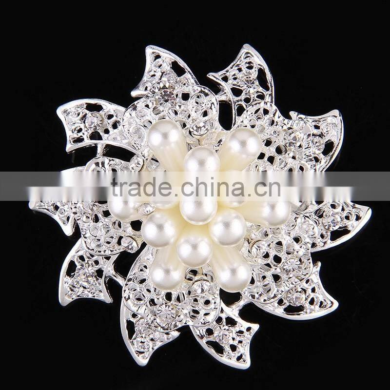 Fashion Designs Heart Shape Rhinestone Brooch Pin With Pearls,Brooches And Pins For Wedding Bouquet,Crystal Wedding Brooch