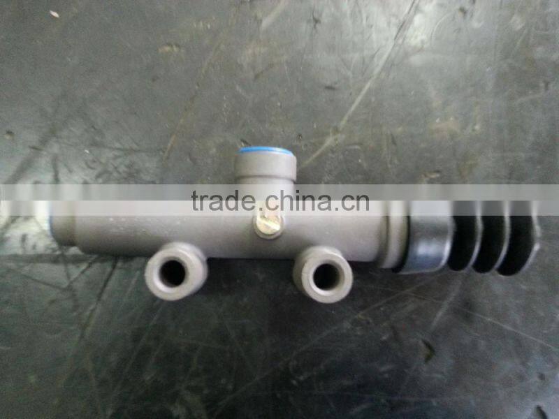 Sinotruk Spare Parts HOWO Clutch Master Cylinder WG9123230025
