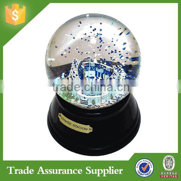 Customized Polyresin Souvenir Gift Snow Globes