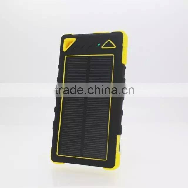8000mAh Solar Charger External Backup Power Pack Waterproof Dustproof Solar Power Bank for Smartphones Ipad Tablet Pc