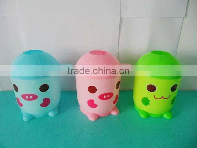 Animal shape table plastic dust bin with hat