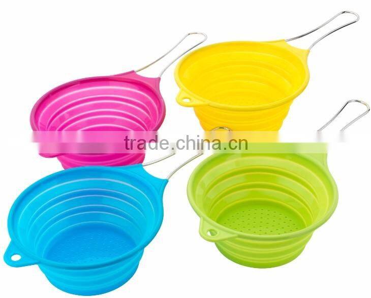 Eco-friendly Stainless Steel Long Handle Collapsible Colander