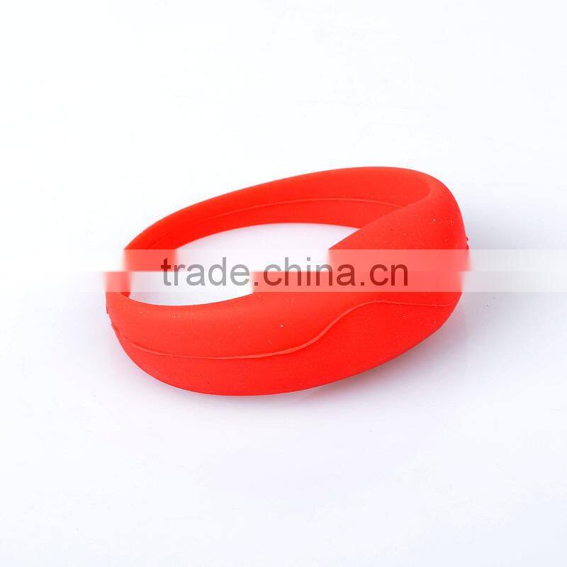 2015 Hot Sell Baseball Silicone Bracelets , Silicone Bracelets For Fundraising