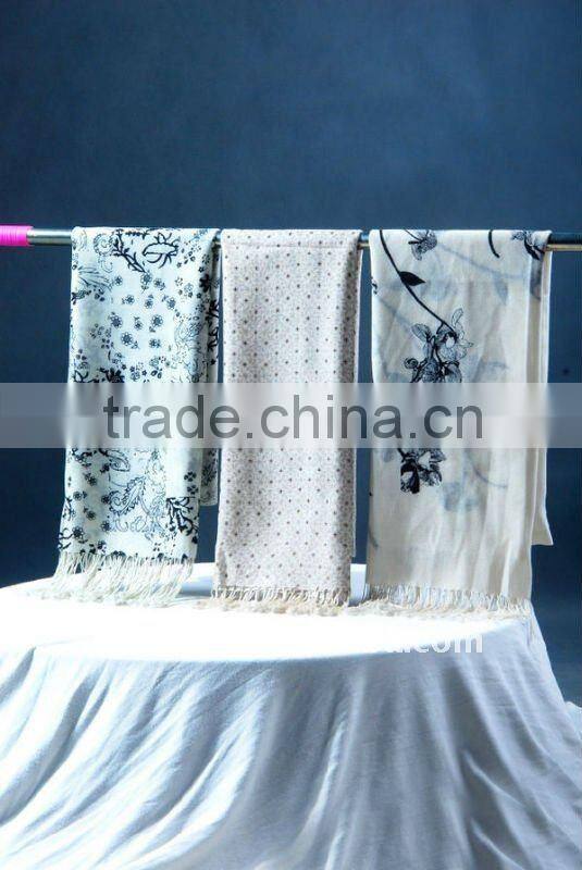 wool printed pashmina scarf