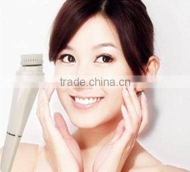 Waterproof Deep Cleaning Vibrating 3 in 1 Rotating Facial Brush