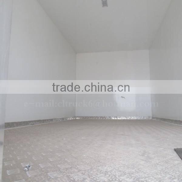 170 hp 4*2 DONGFENG Insulated Truck 10 ton