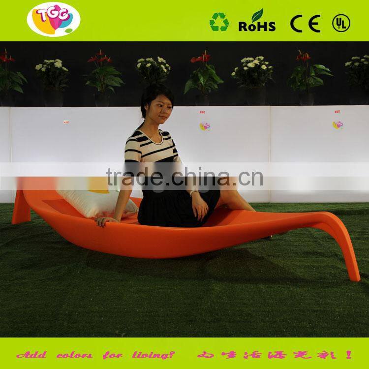 Eco-friendly colorful leisure bed for garden
