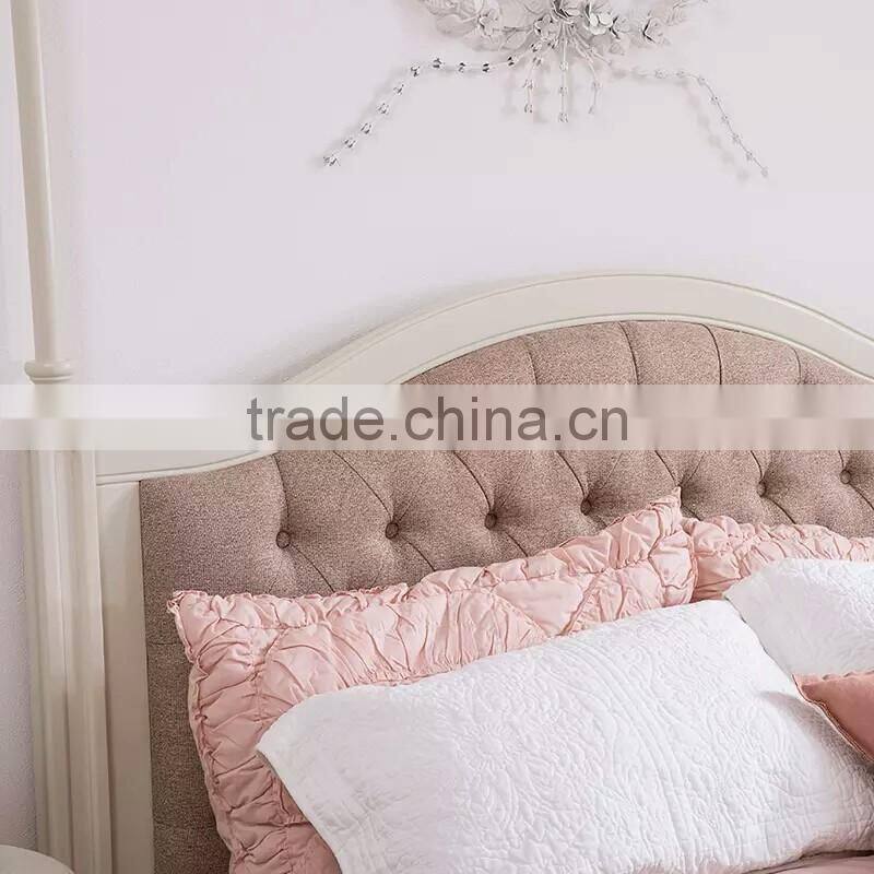 Princess Wonderland Luxury European Style Solid Wood Tufted Bed with Pure White Poster and Canopy BF11-02274e