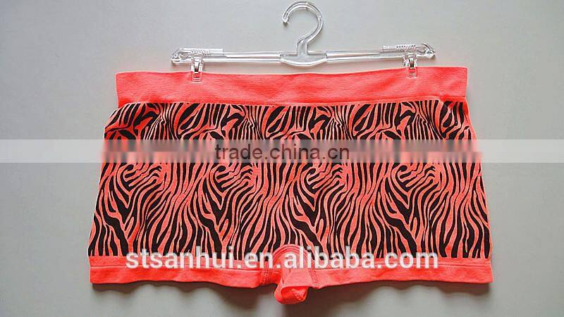 High quality fashion seamless underwear women pictures with fancy printed