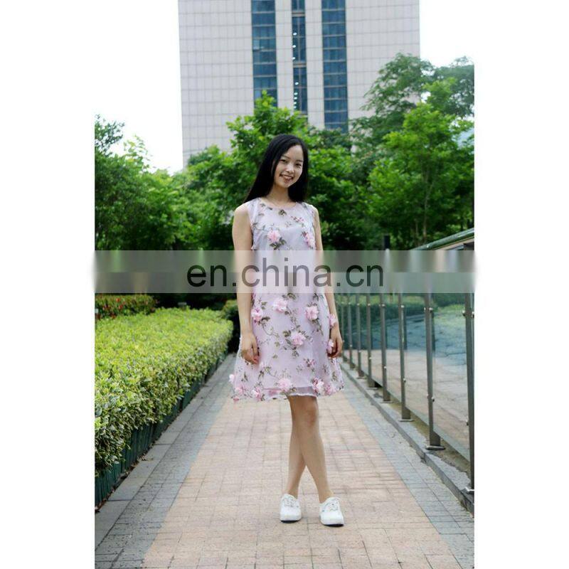 Women Sleeveless Embroidery Flower Chiffon Dress