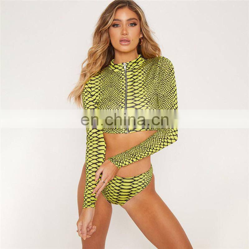 Women Sexy Bikini Set Long Sleeve Zip Up High Neck Crop Top Swimsuit Snake Skin Printing Low Waist Thong Beachwear suit