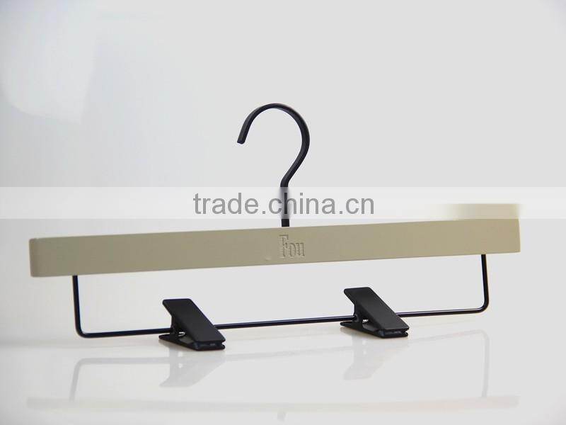 top quality wooden hanger matched sets wooden hanger with wide shoulder