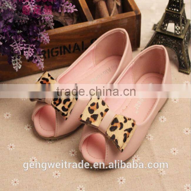 2015 Beautiful Girl Shoes Kids Summer Fish Mouth Shoes Baby Girl Rose Single Shoes