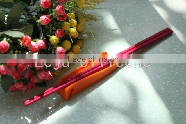 Practical silicone spoon rest