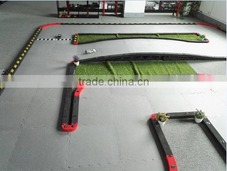 2016 new product customize Official Mini-Z Racing Circuit rc runway construction for sale