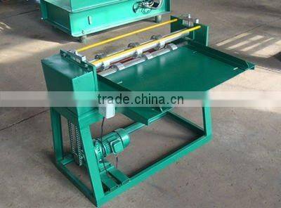 Simple slitting machine