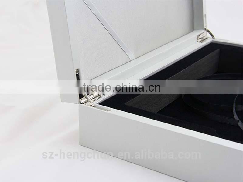 High-end wooden jewelry box with matt and foam