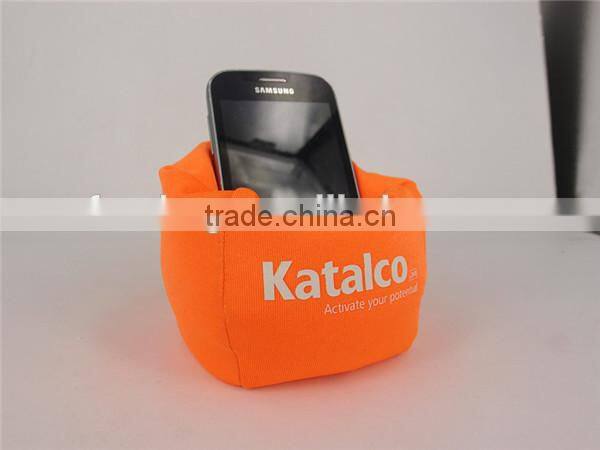 Practical desktop pink cell phone stand holder stuffed bean bag soft mobile phone holder