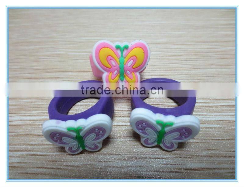 2014 Beautiful and lovely soft pvc fashion toy rings