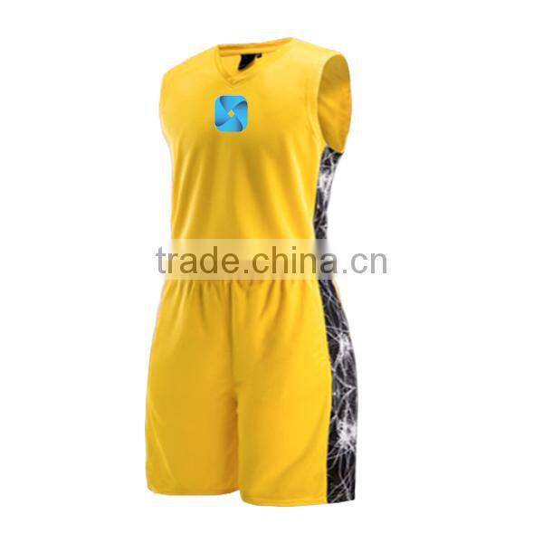 China manufacture custom micro fiber mens sport shorts