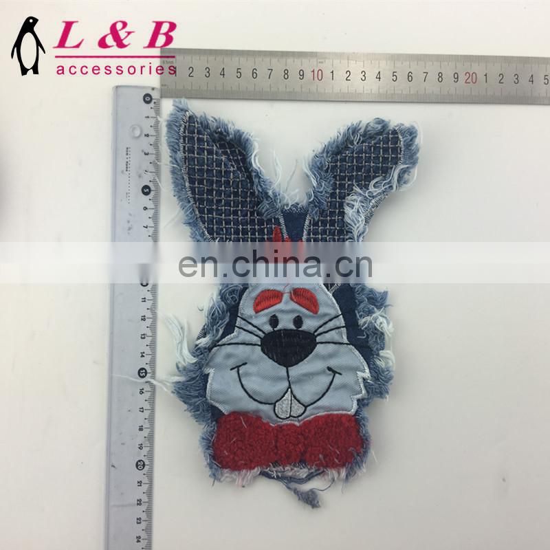 New design wholesale towel embroidery patch with denim