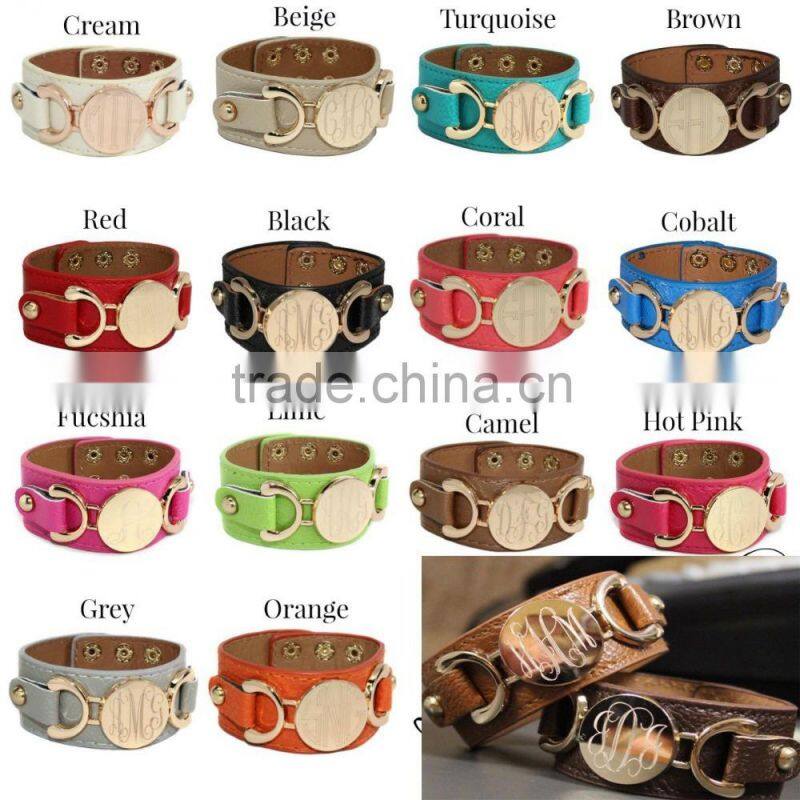 Monogram Bangle Wire Bracelet with Engraved Icon on Acrylic Disc