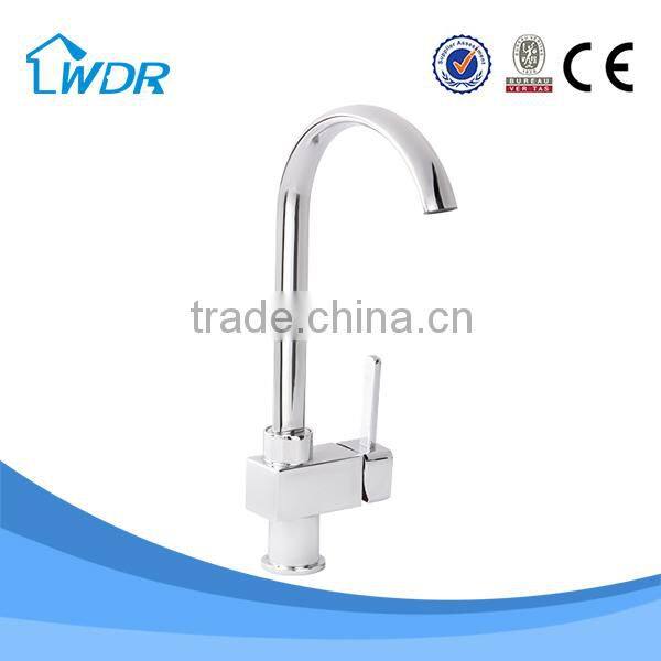 Single hole kitchen basin faucet