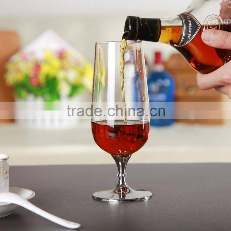 Clear handmade beer drinking glass set with metal stand
