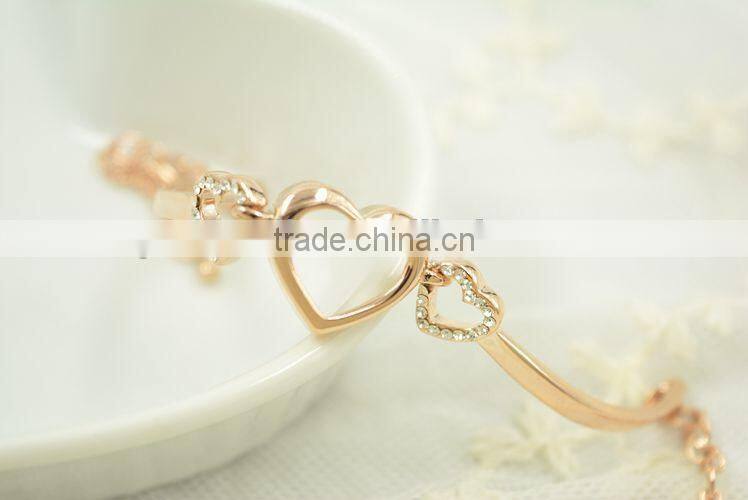 Lovely girl gold heart bracelet , lovers rhinestone heart bracelet jewelry wholesale