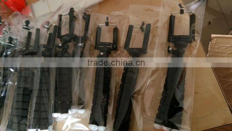 Octopus flexible mini selfie stick phone tripod with stand