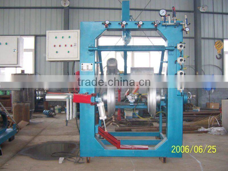 Multi-function curing chamber tyre retreading machine
