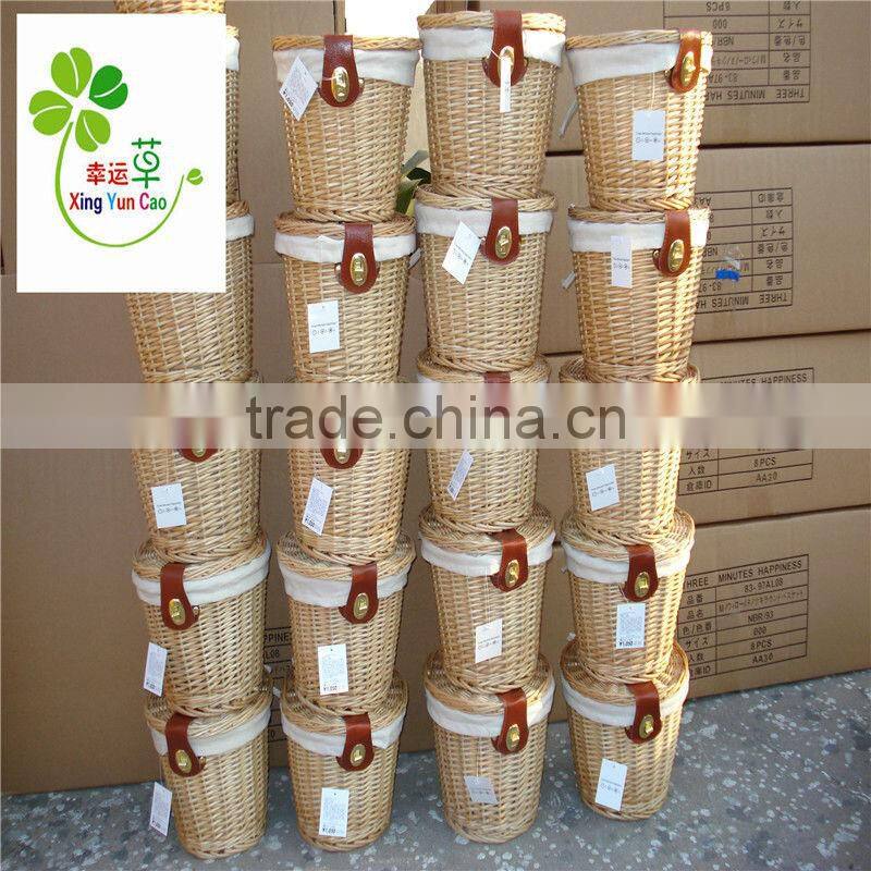cheap wicker baskets with lid and lining