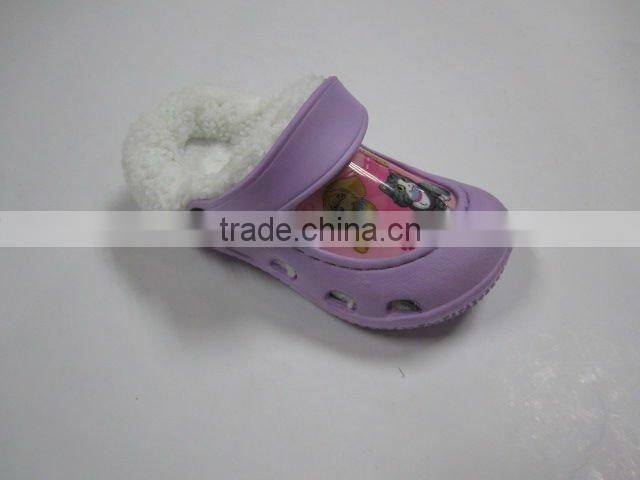 man plush clog