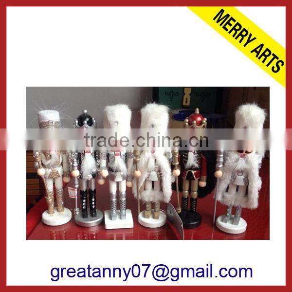 China supplier Home decor art minds wooden toy soldier nutcracker figurines for christmas