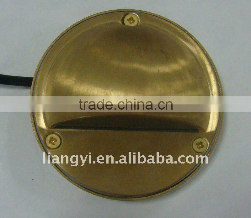 High power outdoor wall light
