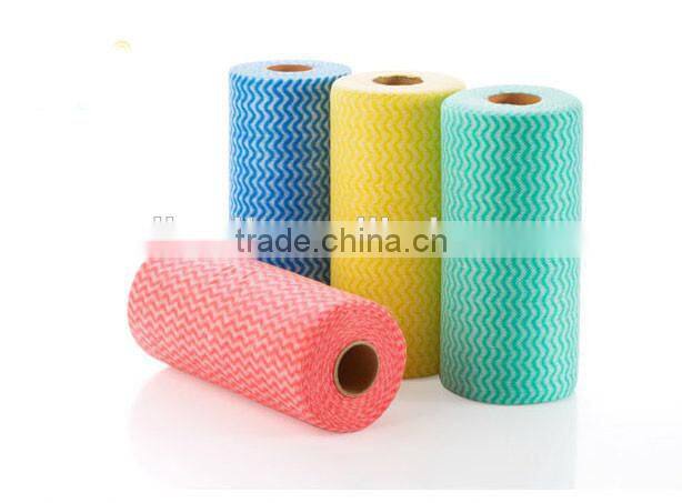 Polyester nonwoven fabric roll, spunlace nonwoven fabric