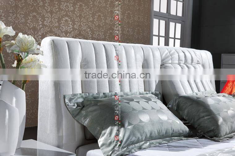 Contemporary White Leather Queen Size Bed & Adjustable Headboard B908