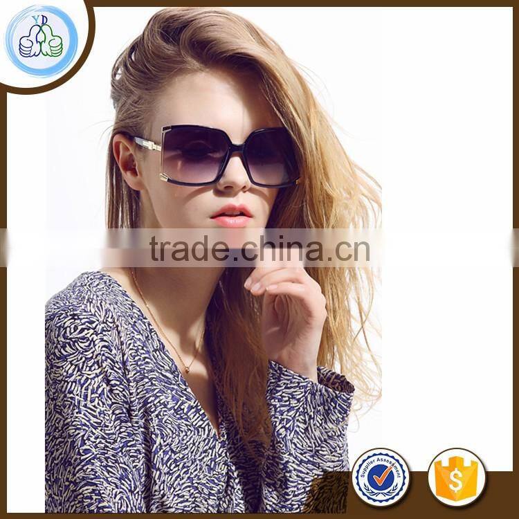 New 2016 Sunglasses Star With Ever-Changing Queen Sunglasses Outdoor High-End Glasses