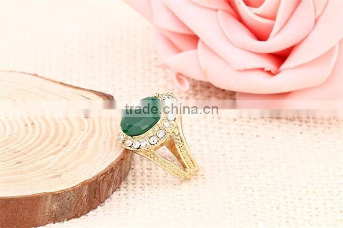 Zinc alloy gemstone rinestone latest design simple stone gold finger ring designs