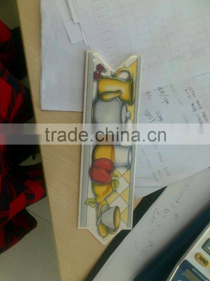 Arrow shaped heteroideus special waist line border