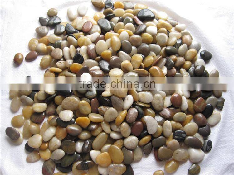 Mixed Pebbles and Stones River Stone For Walkway Pavers