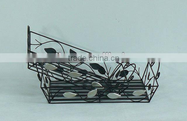 Decorative Artistic Fashion Simple Vintage Metal Wire Basket