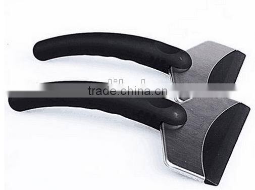 New design small snow shovel for car
