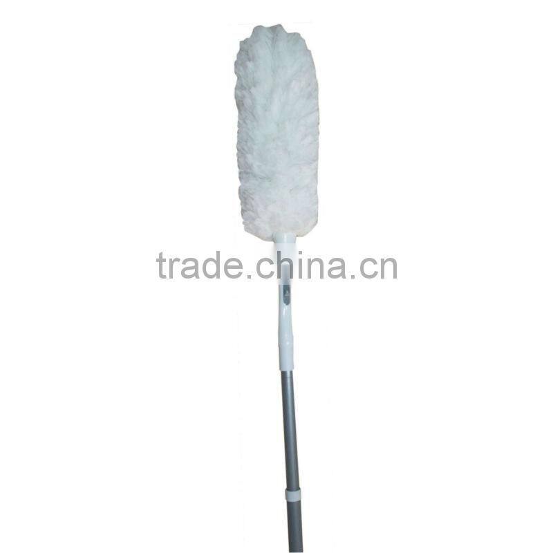 General Purpose Microfiber Duster With Extension pole 60606