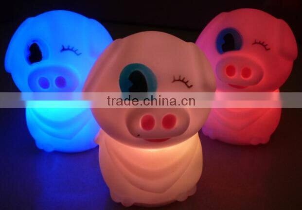Onaroo Danny The pig Portable Night Light with Rainbow Color Change